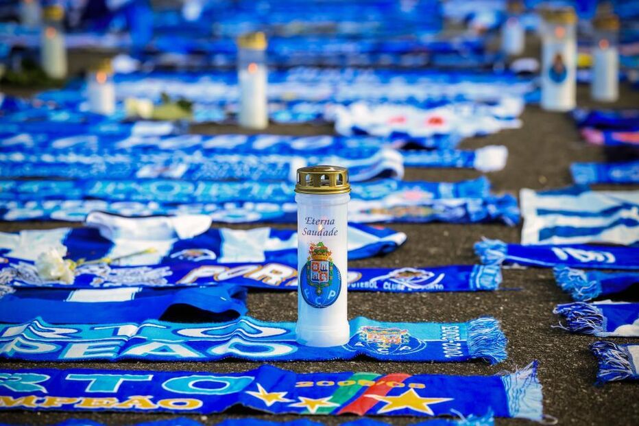 Memorial em homenagem a Pinto da Costa 