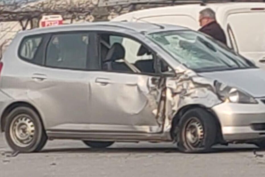 Motociclista ferido com gravidade após colisão entre carro e mota em Barcelos