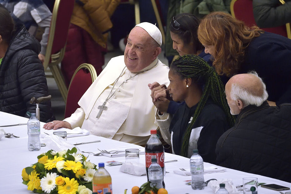 Papa Francisco num almoço que assinalou o Dia Mundial dos Pobres, em 2024