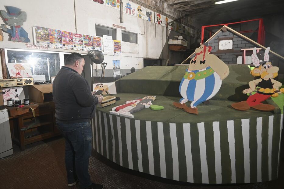 É no pavilhão da Junta de Freguesia de Pataias que se dá vida ao Carnaval