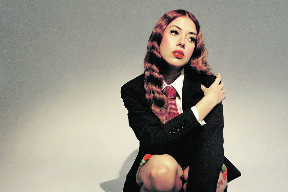 Beatriz Rosário é natural de Coimbra e tem 23 anos