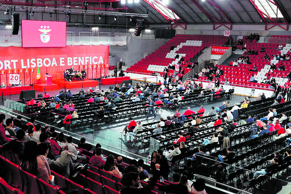 Novos estatutos do Benfica violam a lei