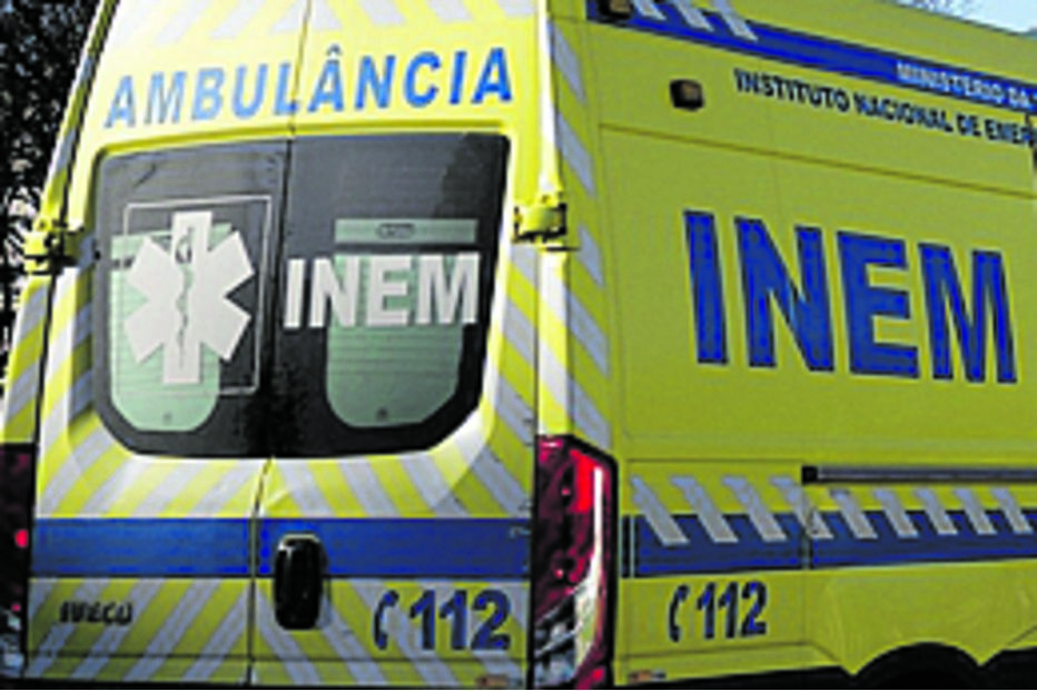 A partir de 1 de março, bombeiros terão de empenhar 60 ambulâncias do INEM