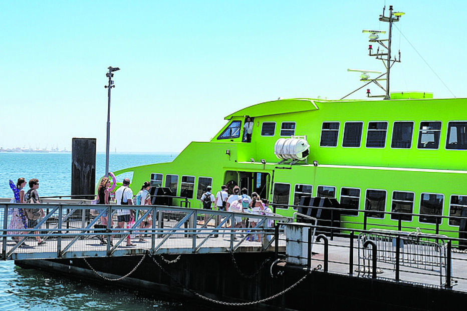 Concessão do serviço de ferry incluída na transação