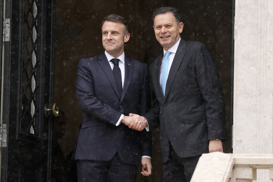 Emmanuel Macron e Luís Montenegro 