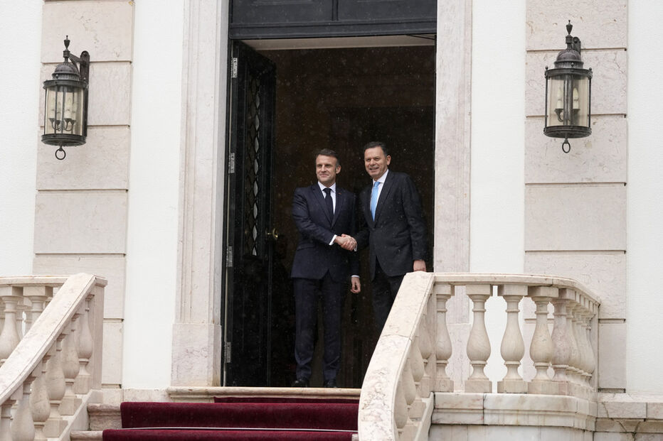 Emmanuel Macron e Luís Montenegro 
