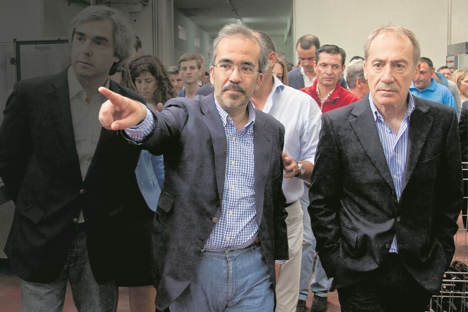 O Ministério dos Negócios Estrangeiros ‘bloqueou’ abordagens informais de Luís Filipe Menezes junto de Luís Montenegro e Aguiar-Branco 