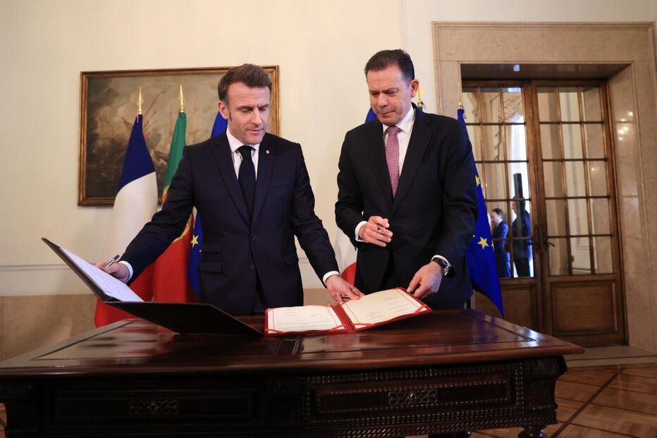 Emmanuel Macron e Luís Montenegro 