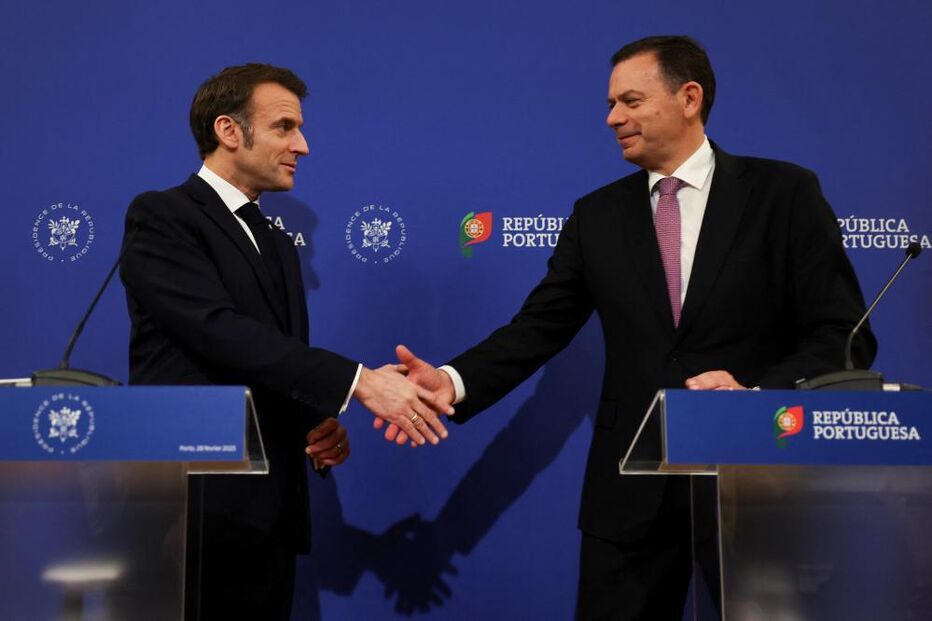 Emmanuel Macron e Luís Montenegro durante visita do chefe de Estado francês a Portugal 
