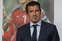 Luís Figo em guerra com adeptos do Sporting no dia do seu aniversário