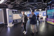 Cristiano Ronaldo visita redação e estúdios da Medialivre