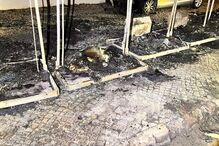 Pelo menos três carros e vários caixotes de lixo incendiados durante a noite em Setúbal