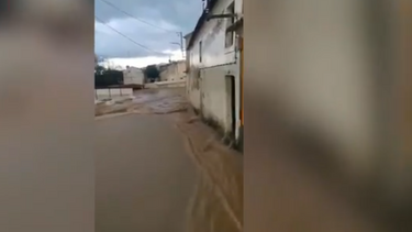 Chuvas fortes provocam inundações e prejuízos a moradores de Portalegre 