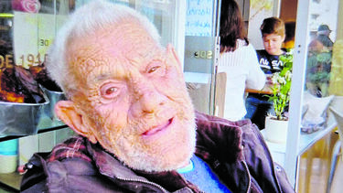 Homicida que matou sem-abrigo à pedrada foi filmado a fugir