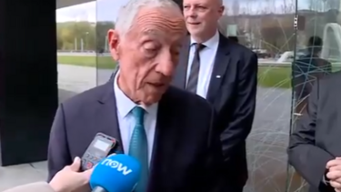 "Nem li, mas não me vou pronunciar": Marcelo Rebelo de Sousa sobre moção de confiança