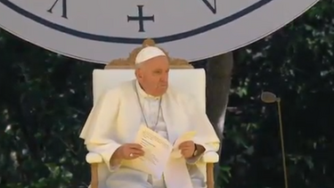 Papa Francisco "teve uma noite tranquila" mas continua com estado clínico "complexo"