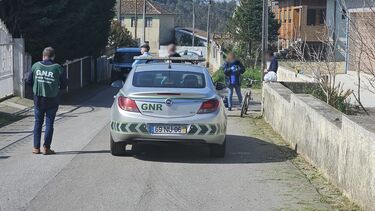 Homem morre após queda de bicicleta em Estarreja. PJ descarta possibilidade de crime