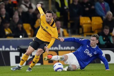 Wolves empata em casa com o Everton