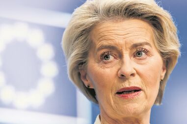 Ursula von der Leyen lamentou imposição de tarifas por parte dos EUA e garantiu que a UE continua disponível para negociar 