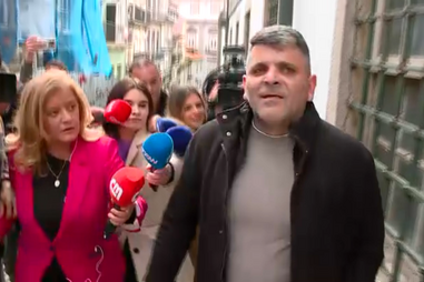 "Ninguém roubou nada a ninguém": Hugo Polaco à entrada do Tribunal de São João Novo no Porto