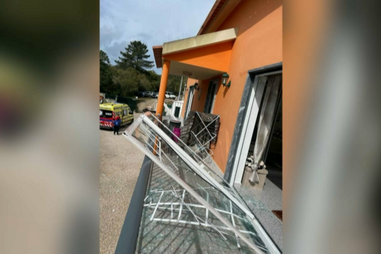Mulher e filho feridos após explosão de gás em casa em Sintra