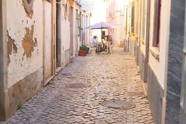 Imigrante agredido por três jovens em Faro