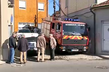 Dois desalojados após incêndio consumir habitação em Gondomar