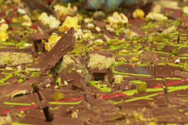 “É mesmo bom”: festival de Óbidos oferece 80 quilos do famoso chocolate do Dubai aos visitantes  