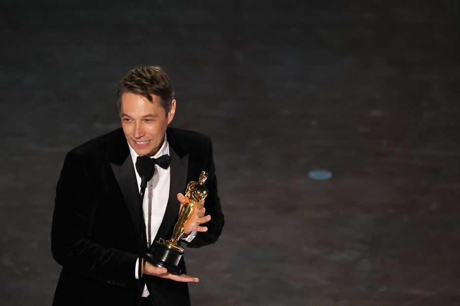 Sean Baker consegue o primeiro Óscar por 'Anora' considerado a Melhor Realização