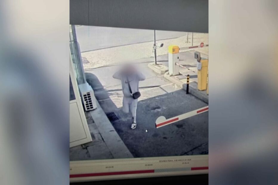 Suspeito de abalroar agente da polícia