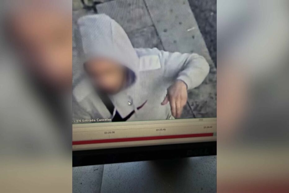 Suspeito de abalroar agente da polícia