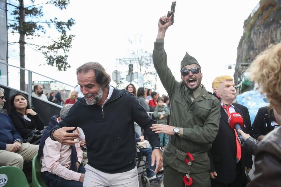 Cortejo Trapalhão no Funchal