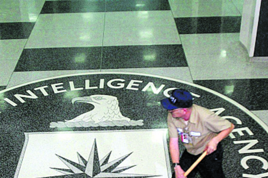 Corte de pessoal chega à CIA