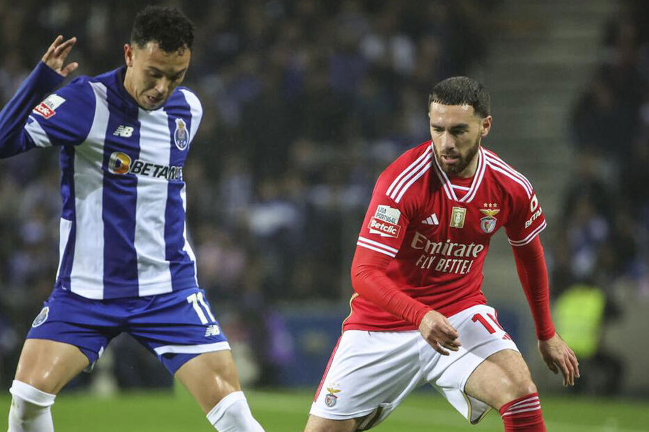 Pêpe e Kökçü no clássico da temporada passada