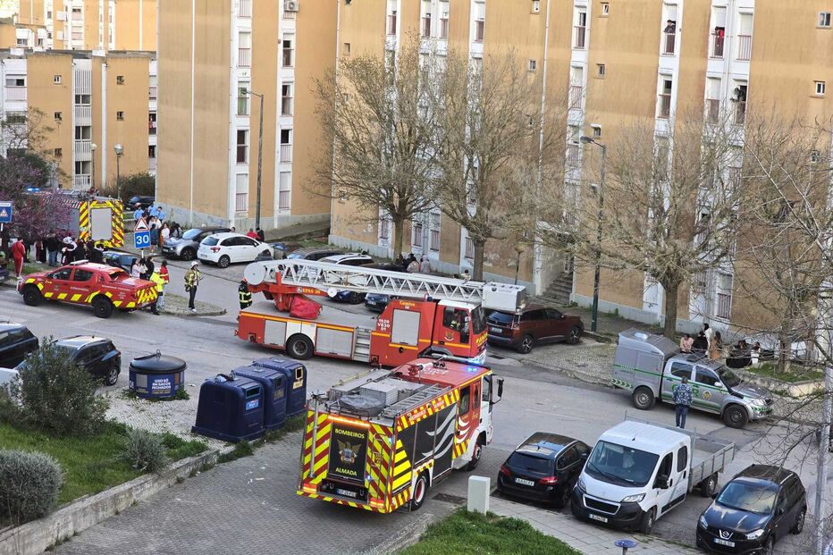 Explosão causa seis feridos e 