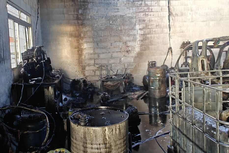 Incêndio deflagra em oficina na Moita