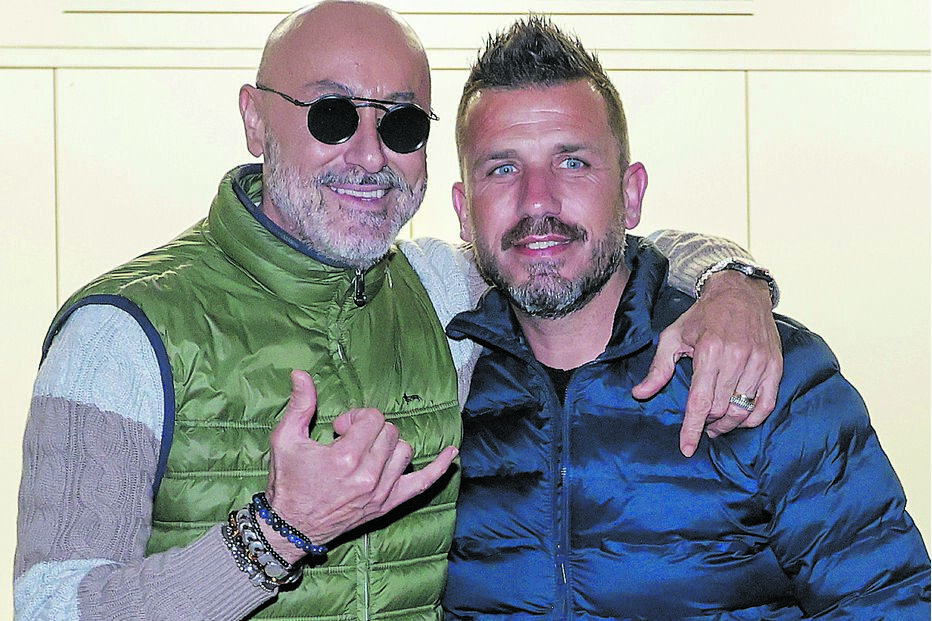 Rui Oliveira e 'Dudu' à porta do Capitólio