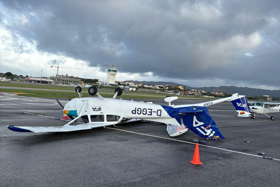 Aviões capotados no Aeródromo de Cascais