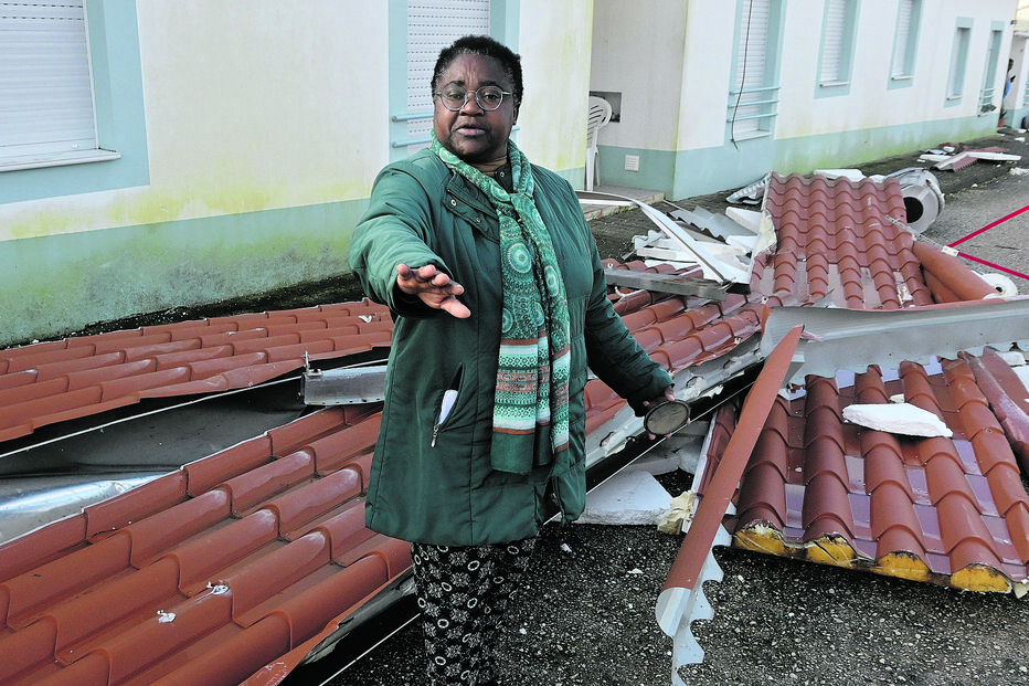 Uma das moradoras que foram afetadas na Lourinhã, onde 13 pessoas ficaram desalojadas 