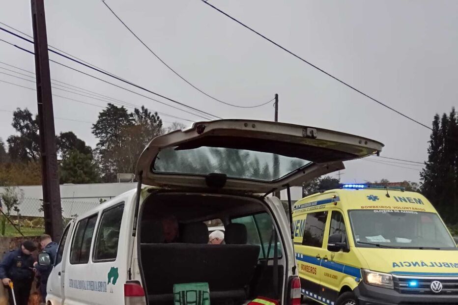 Três idosos feridos em despiste em Oliveira de Azeméis
