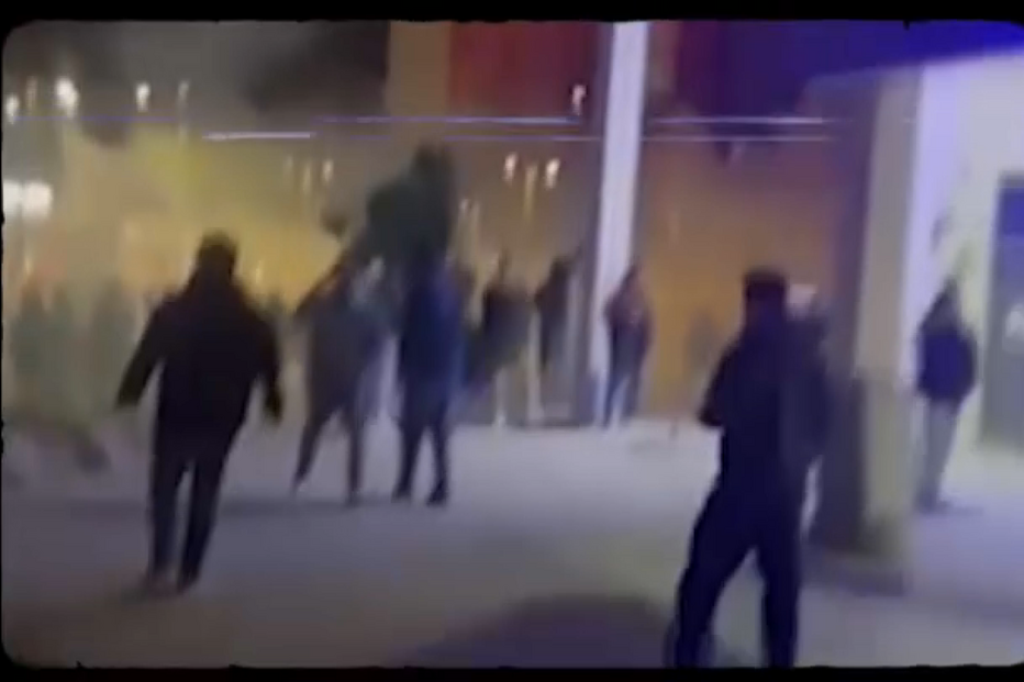 Vários membros dos Super Dragões espalharam o terror em Guimarães