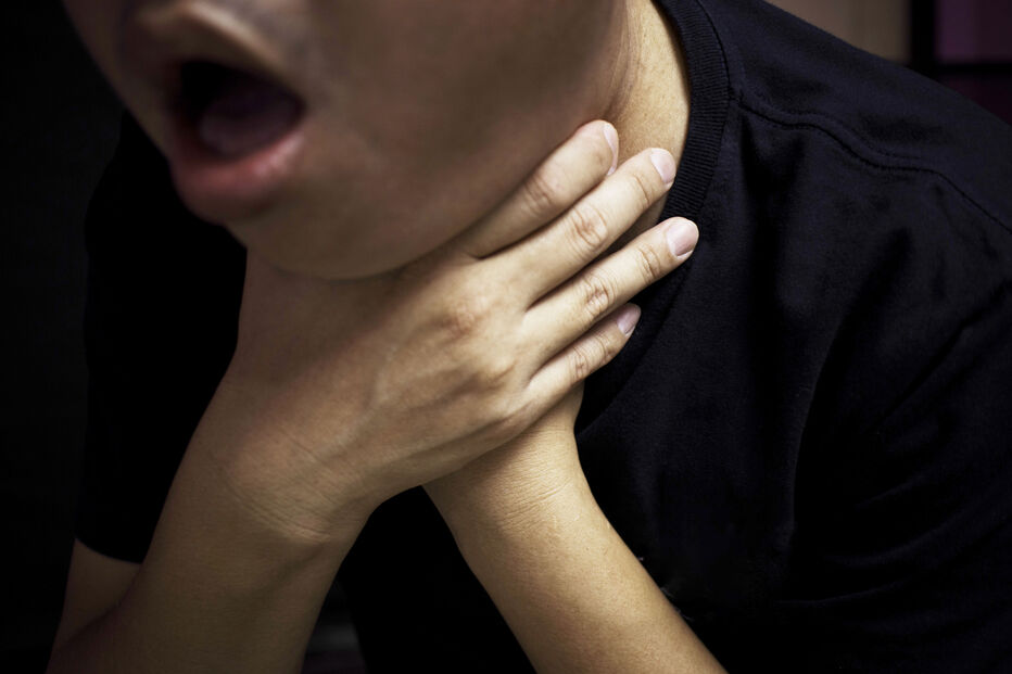 Sufoca xxx Estrangula xxx Sufocar xxx Matar xxx Estrangular xx Apertar Pescoço xxx