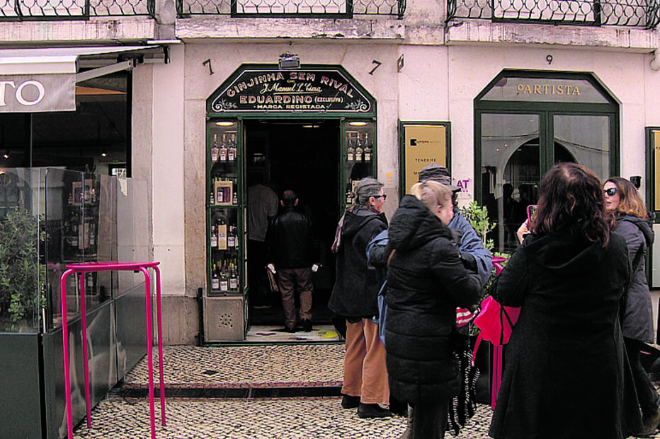 A Ginjinha Sem Rival foi fundada em 1890. Vai na 4.ª geração