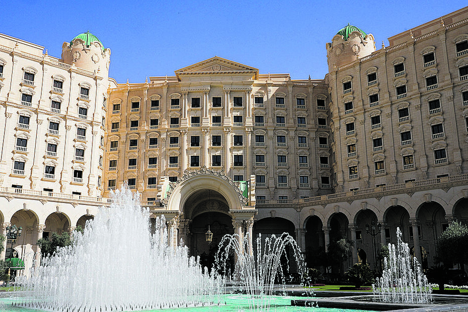 O hotel da capital saudita onde decorrem as negociações entre os enviados dos EUA e as delegações da Rússia e da Ucrânia