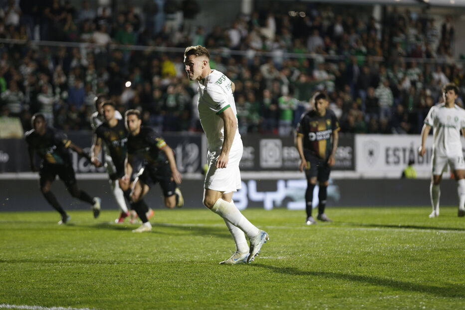 E. Amadora – Sporting