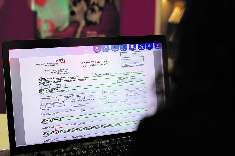 Poupanças dos portugueses aplicadas nestes produtos irão perder valor em 2025