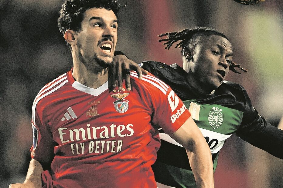Tomás Araújo e Quenda no último jogo entre Benfica e Sporting. Haverá novo dérbi no dia 10 de maio 