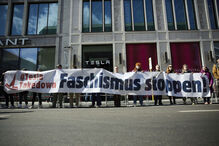 Centenas de pessoas protestam contra Musk 