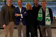 Aurea e o namorado Rafael Cardeira no Estádio José Alvalade com amigos