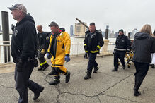 Passeio de helicóptero em Nova Iorque acaba em tragédia: Três crianças e três adultos morrem em queda de aeronave
